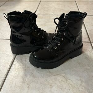 Kids Black Steve Madden combat boot